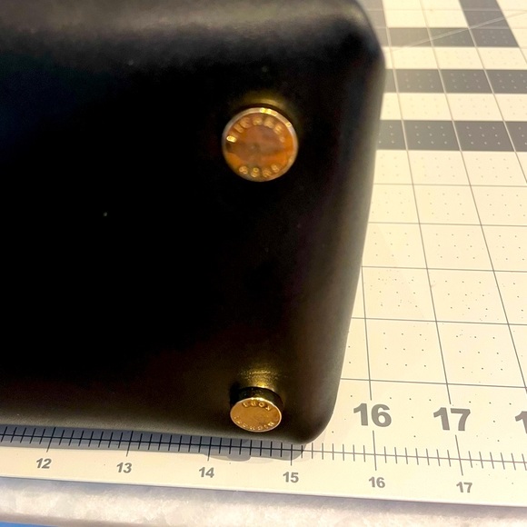 Like new Michael Kors Leather & Suede Purse - Picture 11 of 12